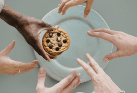 לחטוף את החטיף